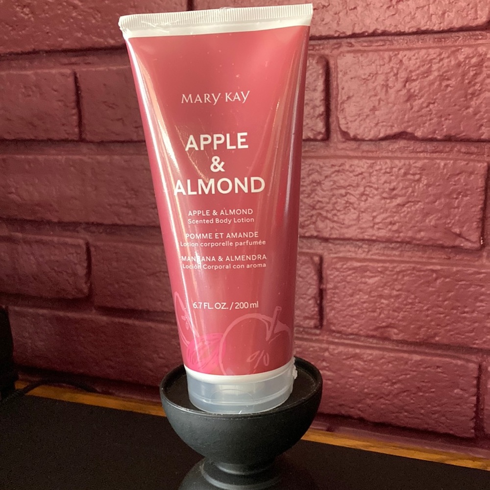 Mary Kay apple and almond body lotion